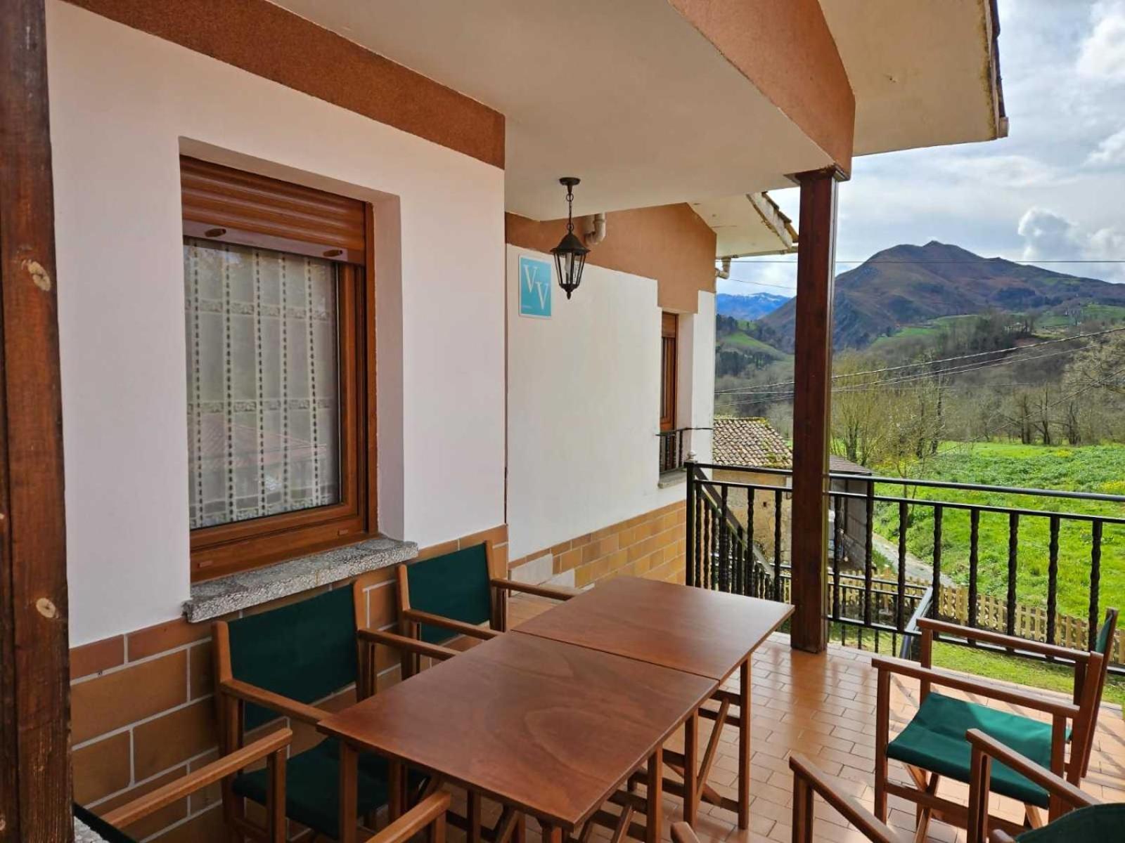 Vila Casa El Caspiu Arobes Arriondas Exteriér fotografie