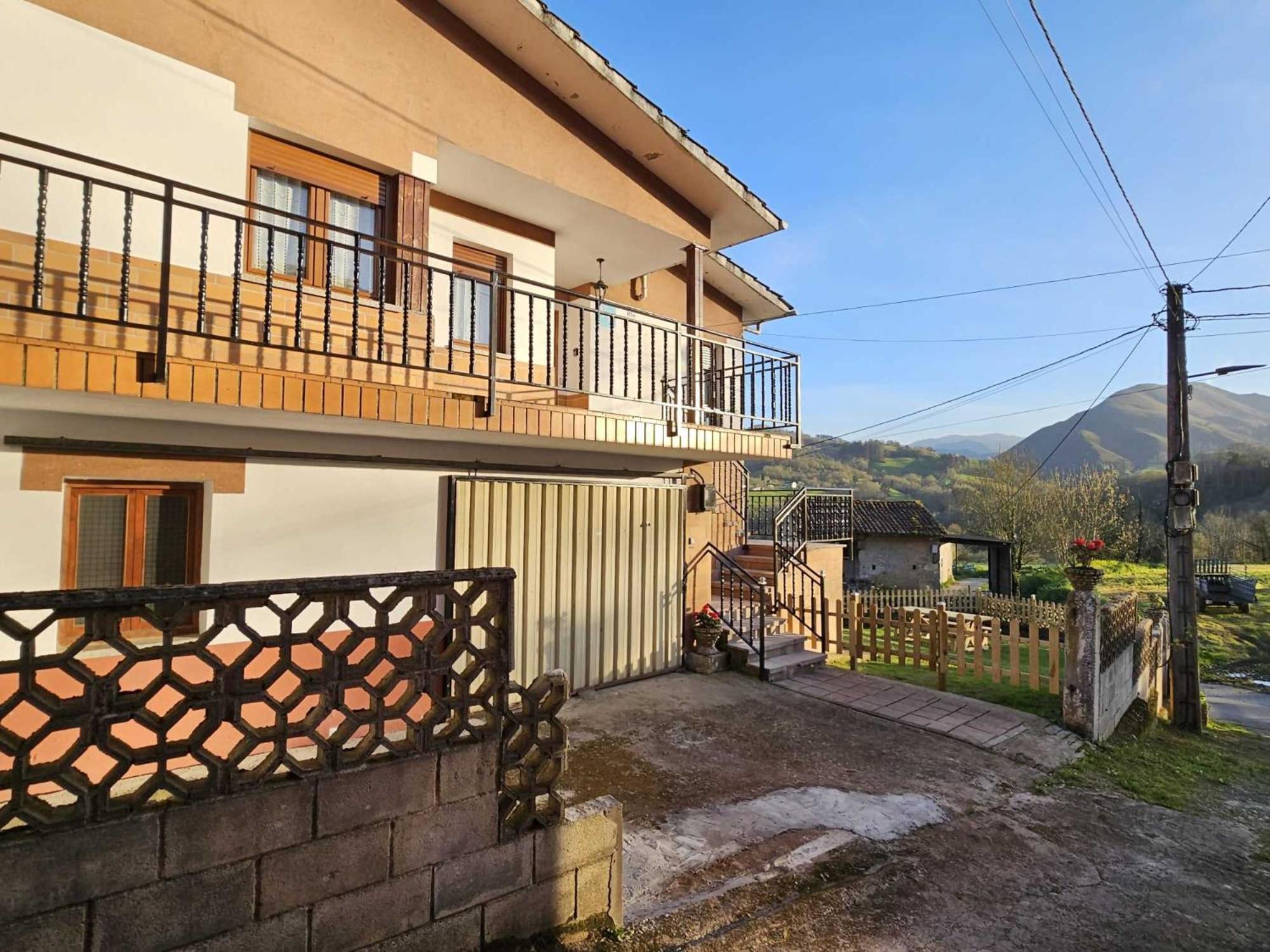 Vila Casa El Caspiu Arobes Arriondas Exteriér fotografie